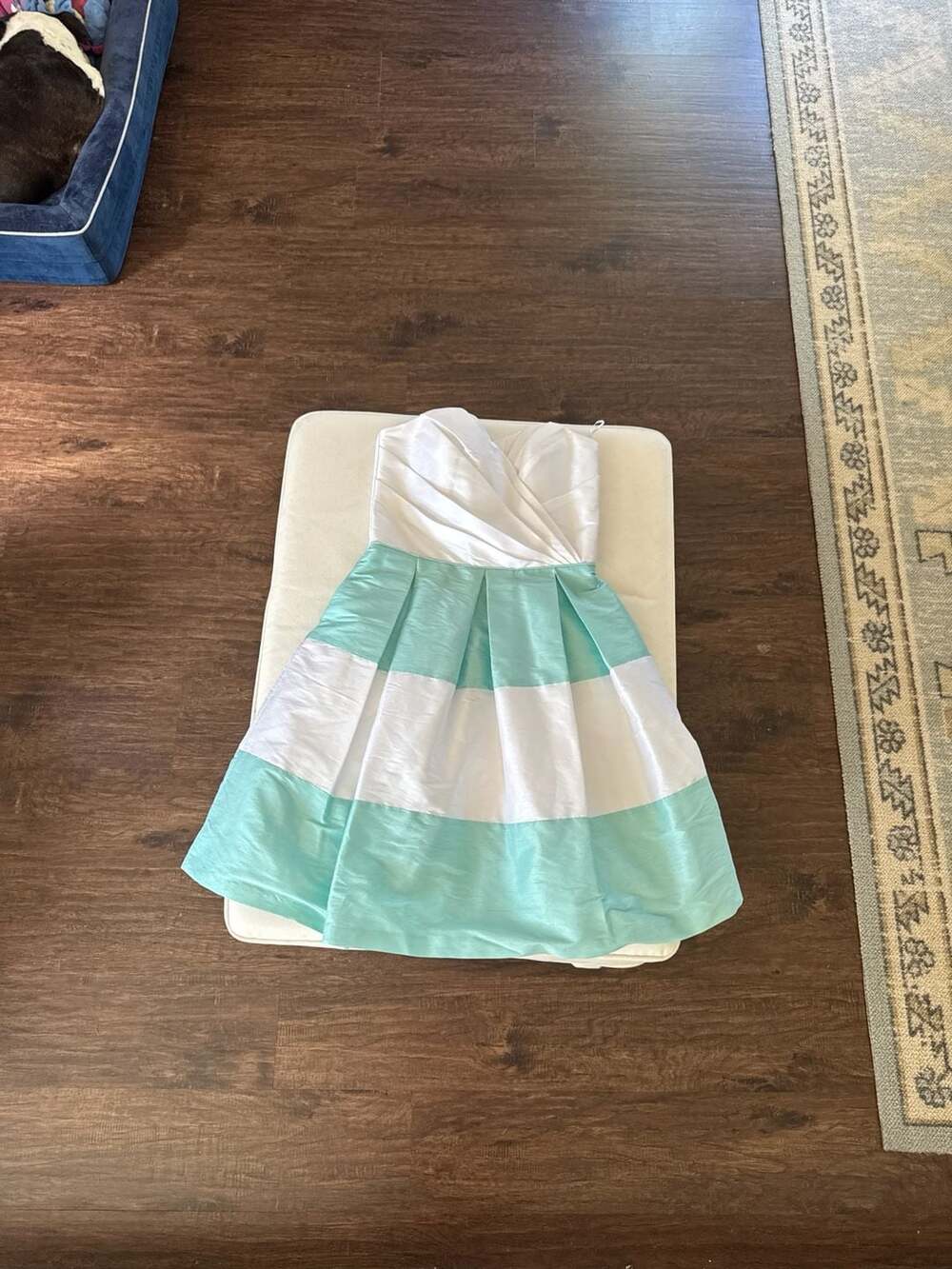 New LulaKate Strapless Mint and White Striped Pleated Dress Size 2 with pockets